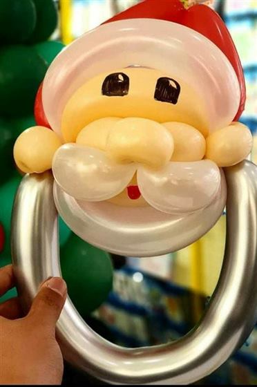 Balloon Modelling — Meaura Events activity