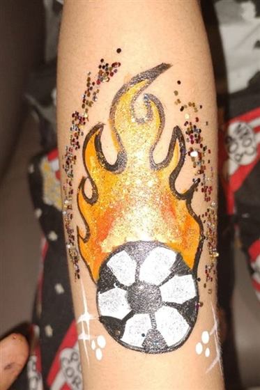 Glitter Tattoo — Meaura Events activity