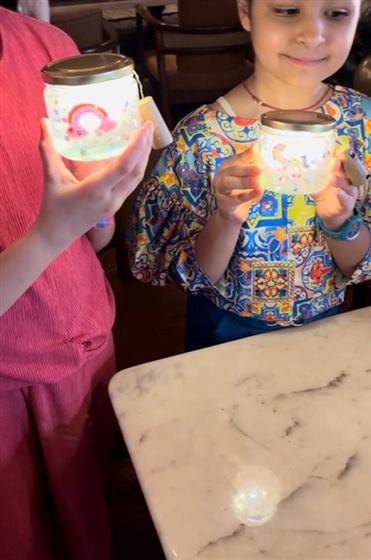 Glowing Jar — Meaura Events activity