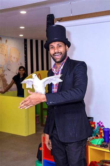 Magic Show — Meaura Events activity