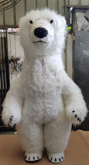 Polar Bear & Labubu — Meaura Events activity