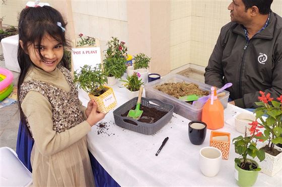 Pot-a-Plant — Meaura Events activity