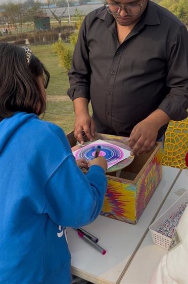 Spin Art — Meaura Events activity